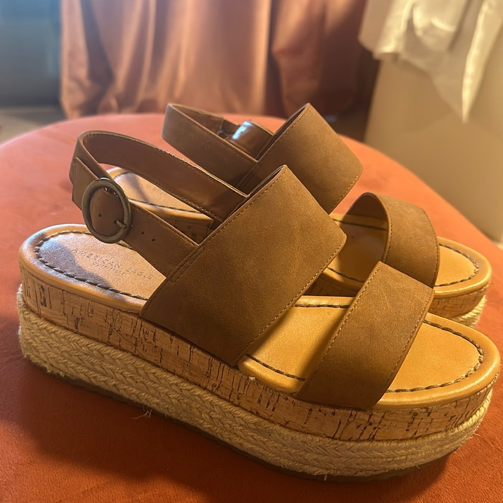 Platform sandals